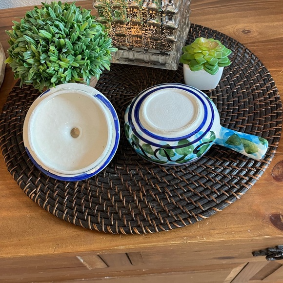 💙Small Glazed Stoneware Pot with Lid 💙 - Picture 3 of 4
